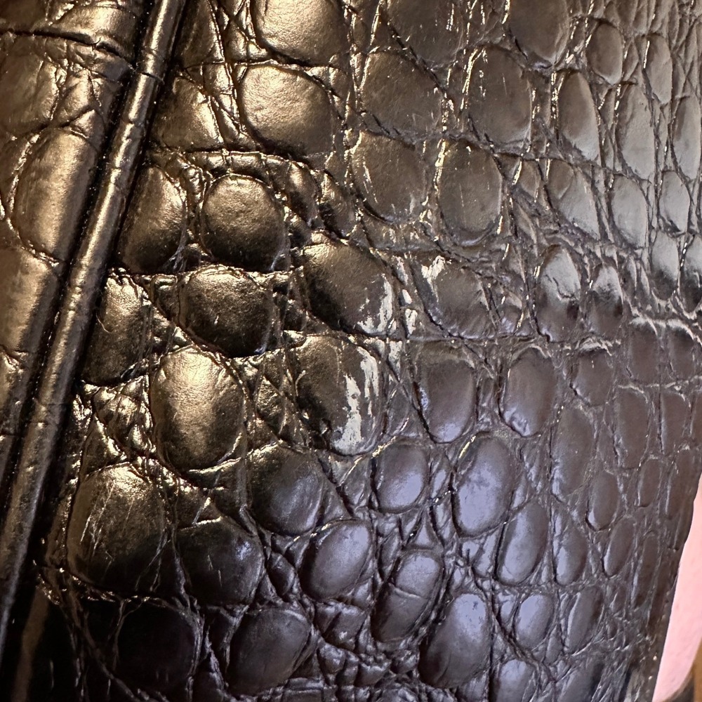 Salvatore Ferragamo Black Croc Embossed Leather Vara Bow Crossbody Bag BA214183 - Picture 7 of 16